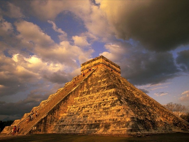 Древние ацтеки и божества этого племени
